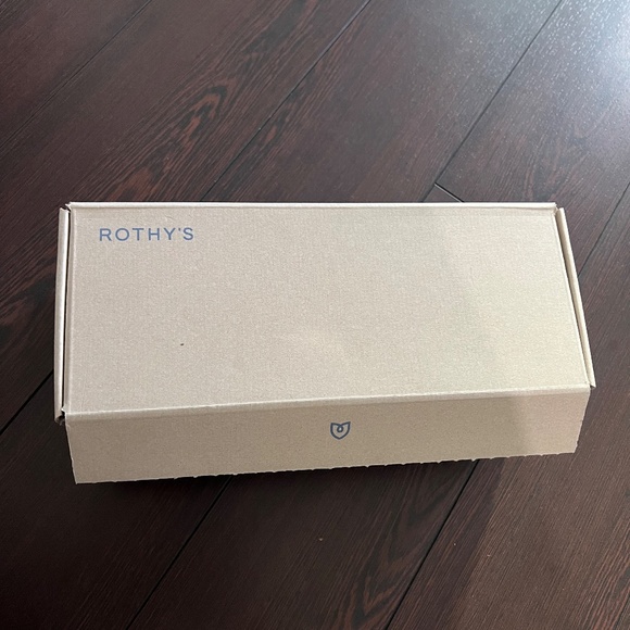 Rothy's - The Point in Camel Captoe (US 9.5) - Picture 12 of 12